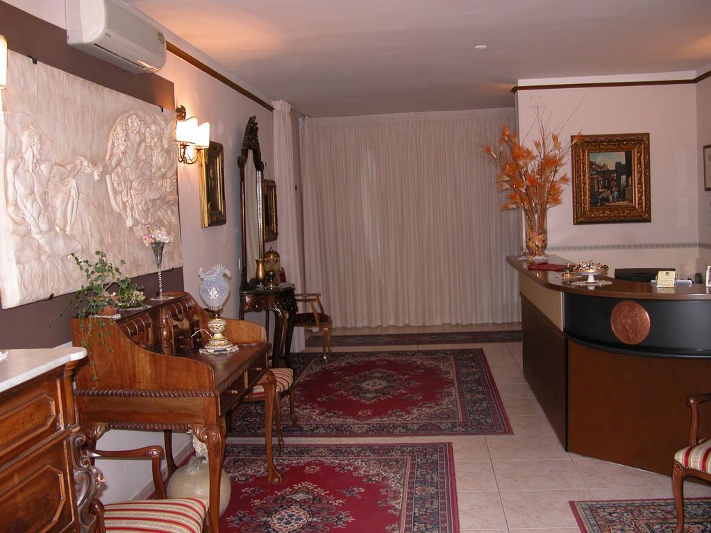 Hotel Canusium Canosa di Puglia Exterior photo