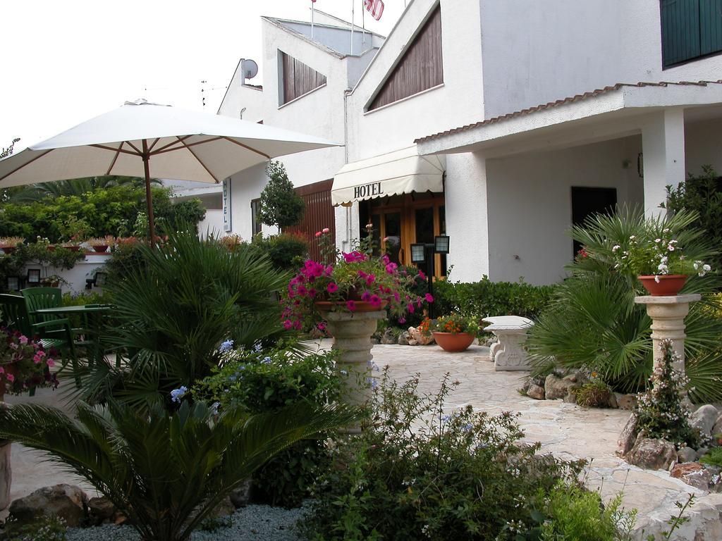 Hotel Canusium Canosa di Puglia Exterior photo